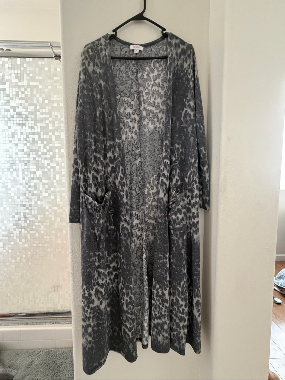LuLaRoe Gray and White Leopard Duster Cardigan